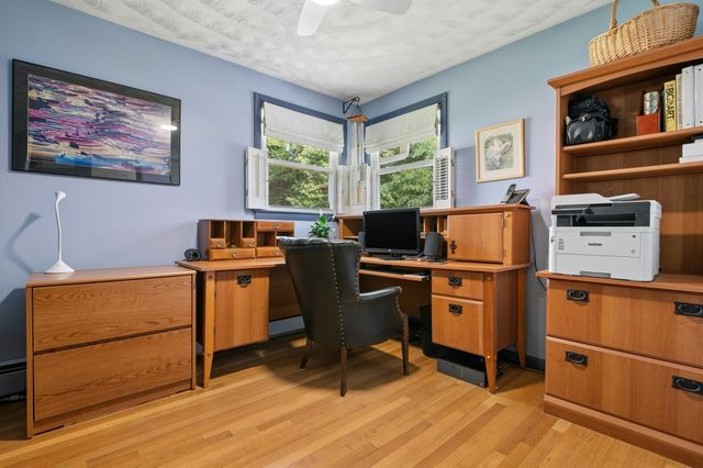 11 Greybert Ln, Worcester, MA 01602
