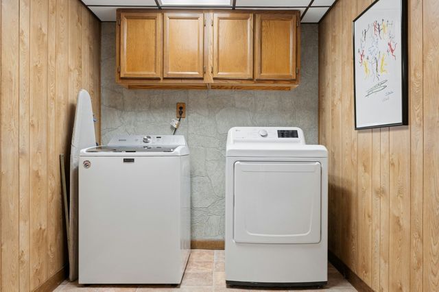 11 Greybert Ln, Worcester, MA 01602
