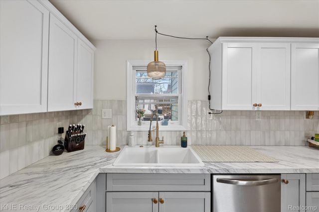 622 Factory Street, Howell, MI 48843