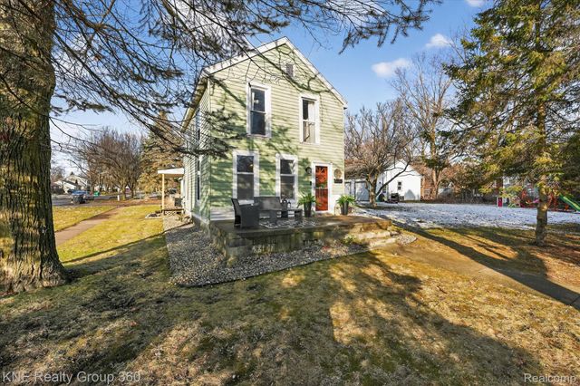 622 Factory Street, Howell, MI 48843