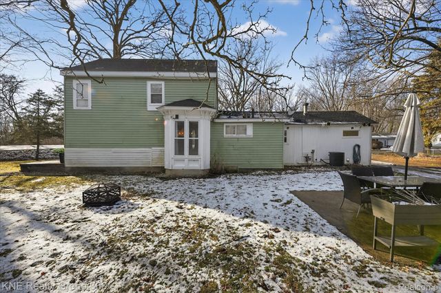 622 Factory Street, Howell, MI 48843