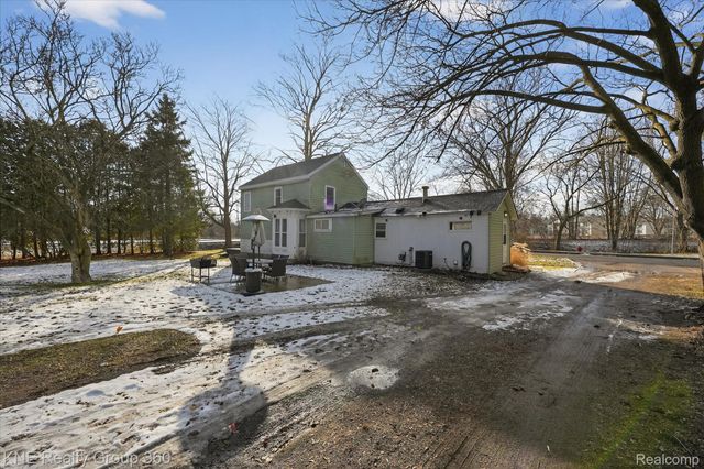 622 Factory Street, Howell, MI 48843