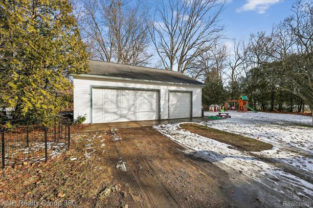 622 Factory Street, Howell, MI 48843