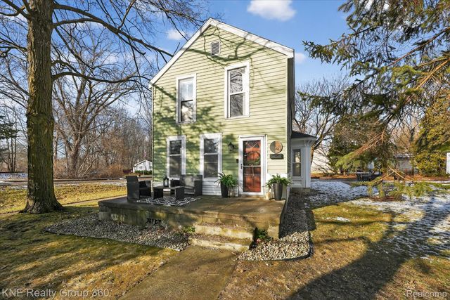 622 Factory Street, Howell, MI 48843