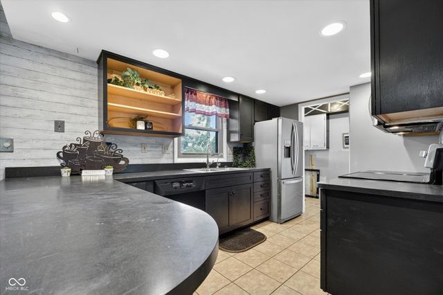 2364 W Del Mar Drive, Crawfordsville, IN 47933