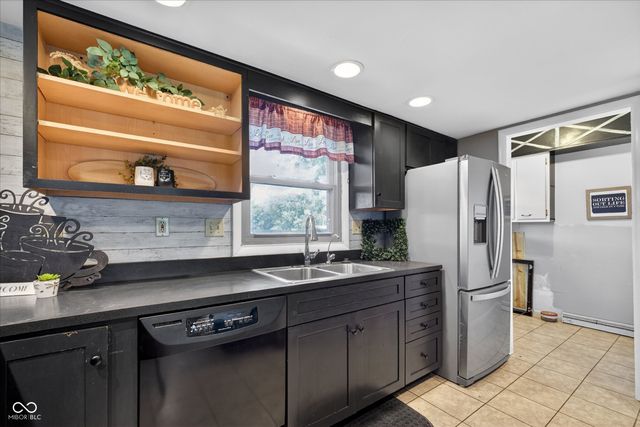 2364 W Del Mar Drive, Crawfordsville, IN 47933