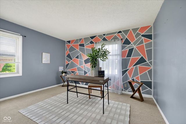 2364 W Del Mar Drive, Crawfordsville, IN 47933