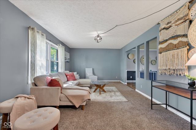 2364 W Del Mar Drive, Crawfordsville, IN 47933