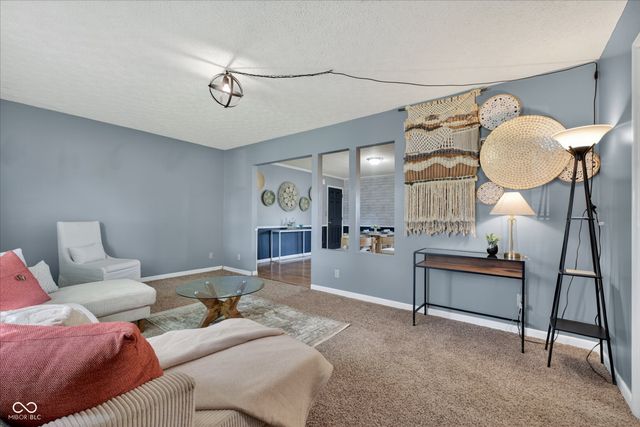 2364 W Del Mar Drive, Crawfordsville, IN 47933