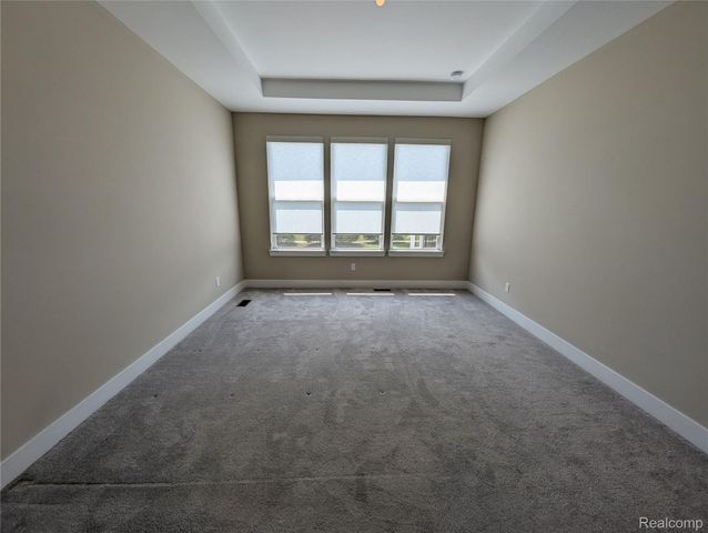 2298 Pondview Lane, Troy, MI 48085