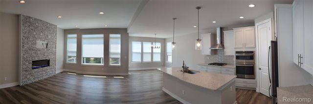 2298 Pondview Lane, Troy, MI 48085