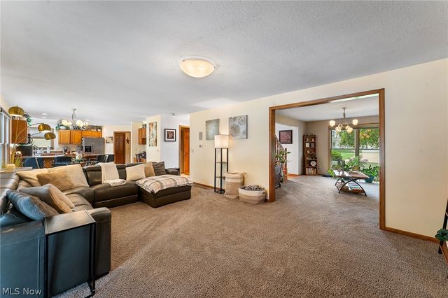 430 Terra Verde Avenue, Columbiana, OH 44408