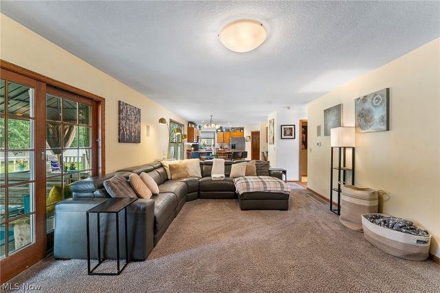 430 Terra Verde Avenue, Columbiana, OH 44408