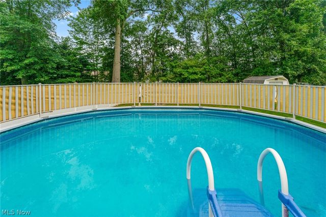 430 Terra Verde Avenue, Columbiana, OH 44408