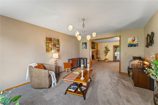 430 Terra Verde Avenue, Columbiana, OH 44408