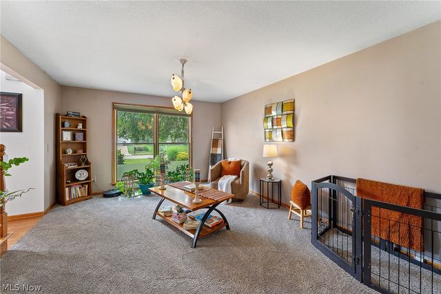 430 Terra Verde Avenue, Columbiana, OH 44408