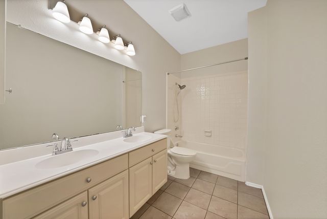 813 Yosemite Trail, Mesquite, TX 75149