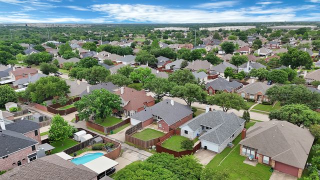 813 Yosemite Trail, Mesquite, TX 75149