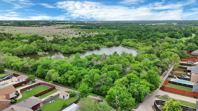 813 Yosemite Trail, Mesquite, TX 75149
