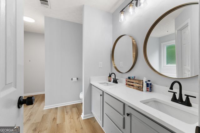 1426 Wyntercreek Drive, Hoschton, GA 30548