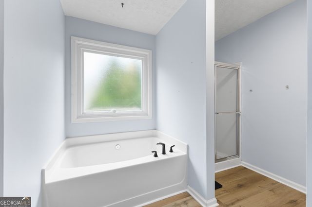 1426 Wyntercreek Drive, Hoschton, GA 30548