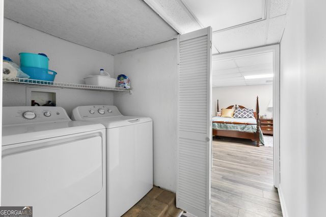 1426 Wyntercreek Drive, Hoschton, GA 30548