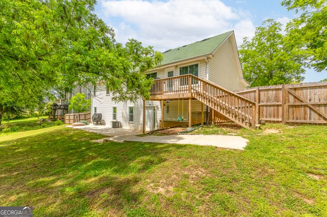 1426 Wyntercreek Drive, Hoschton, GA 30548