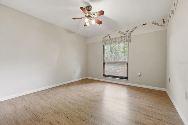 2446 NW 35TH TERRACE, Gainesville, FL 32605
