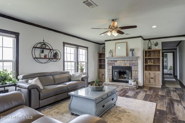 10504 County Rd 7000, Wolfforth, TX 79382