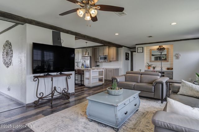 10504 County Rd 7000, Wolfforth, TX 79382