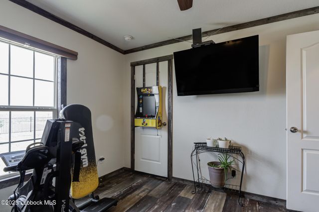 10504 County Rd 7000, Wolfforth, TX 79382