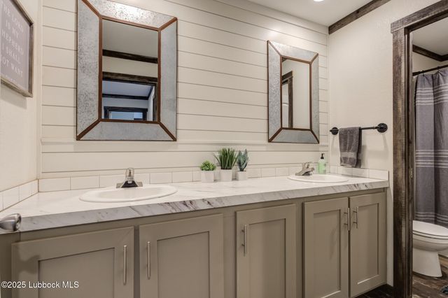 10504 County Rd 7000, Wolfforth, TX 79382