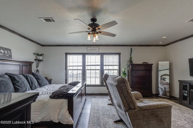 10504 County Rd 7000, Wolfforth, TX 79382