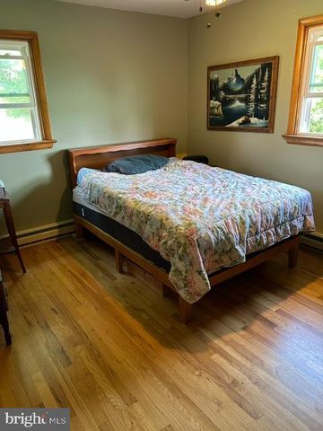 63 CHARLESTOWN RD, Washington Boro, PA 17582
