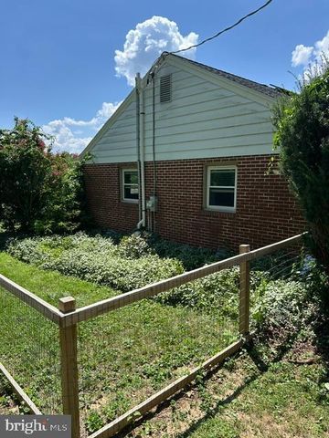 63 CHARLESTOWN RD, Washington Boro, PA 17582
