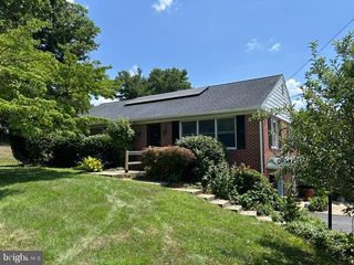 63 CHARLESTOWN RD, Washington Boro, PA 17582