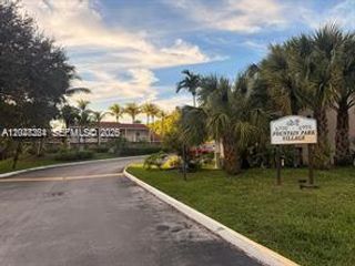 6926 NW 166th Ter 1302, Miami Lakes, FL 33014