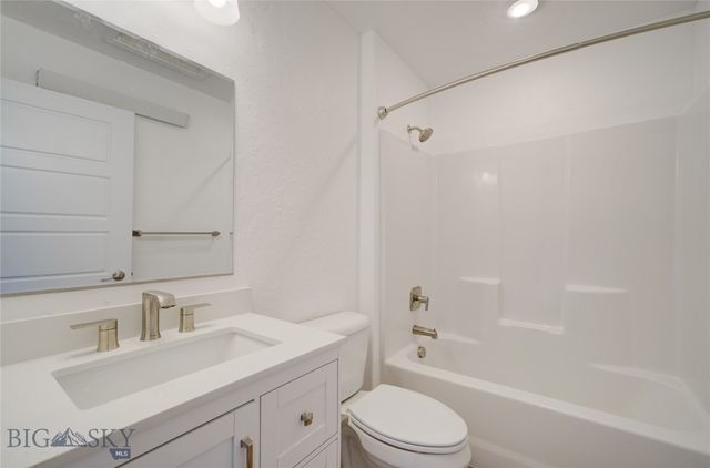 413 Garnier Avenue D, Livingston, MT 59047