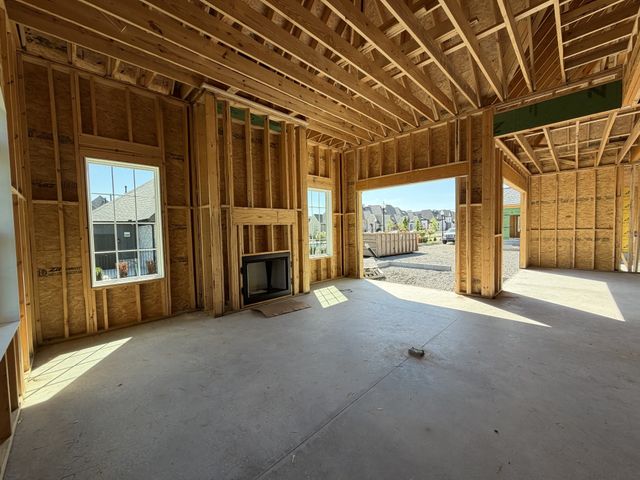 404 Flag Court, Gallatin, TN 37066