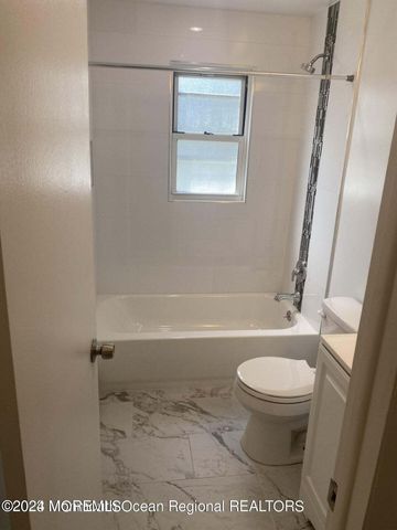 96 East Avenue 97, Atlantic Highlands, NJ 07716