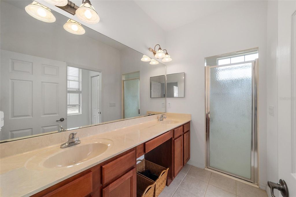 Image 27 of property listing at 8808 SW 83RD CIRCLE, Ocala, FL 34481