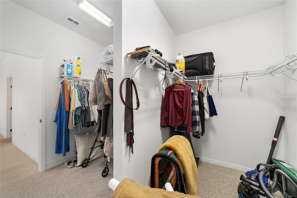 Image 29 of property listing at 8808 SW 83RD CIRCLE, Ocala, FL 34481