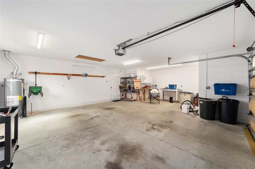 Image 31 of property listing at 8808 SW 83RD CIRCLE, Ocala, FL 34481