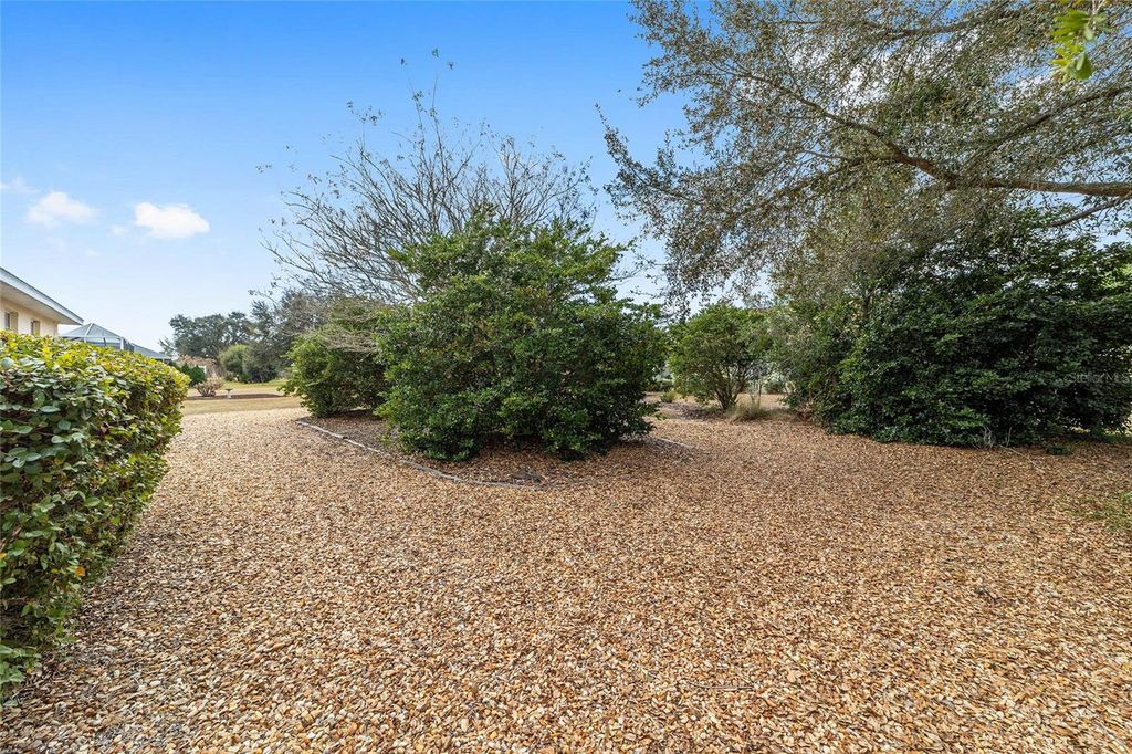 Image 37 of property listing at 8808 SW 83RD CIRCLE, Ocala, FL 34481