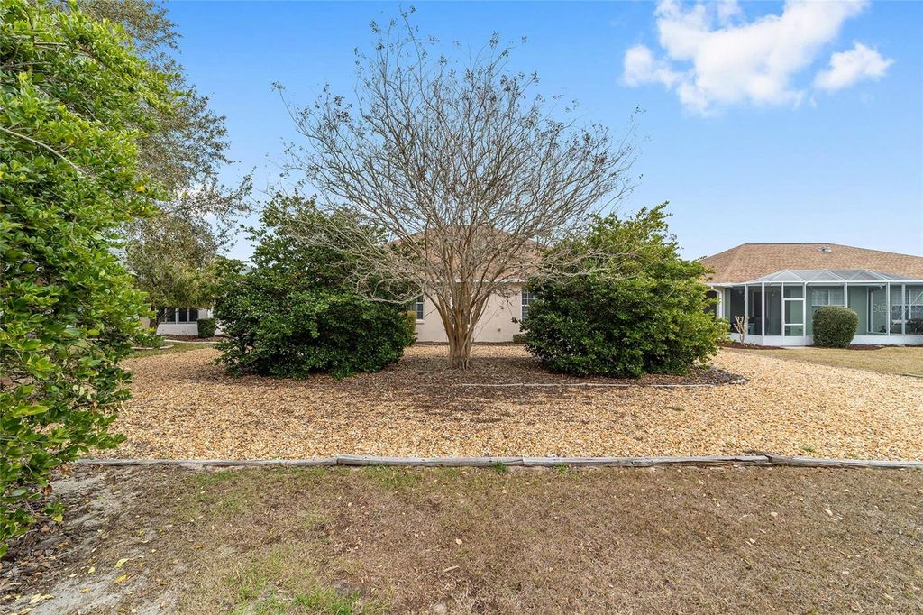 Image 39 of property listing at 8808 SW 83RD CIRCLE, Ocala, FL 34481