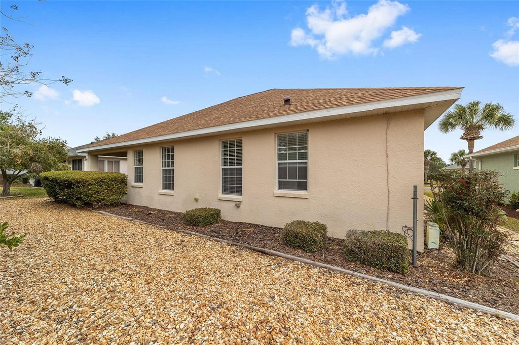 Image 42 of property listing at 8808 SW 83RD CIRCLE, Ocala, FL 34481