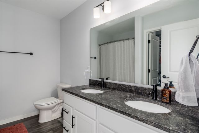565 10th Street, Waukee, IA 50263