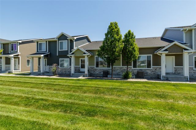 565 10th Street, Waukee, IA 50263