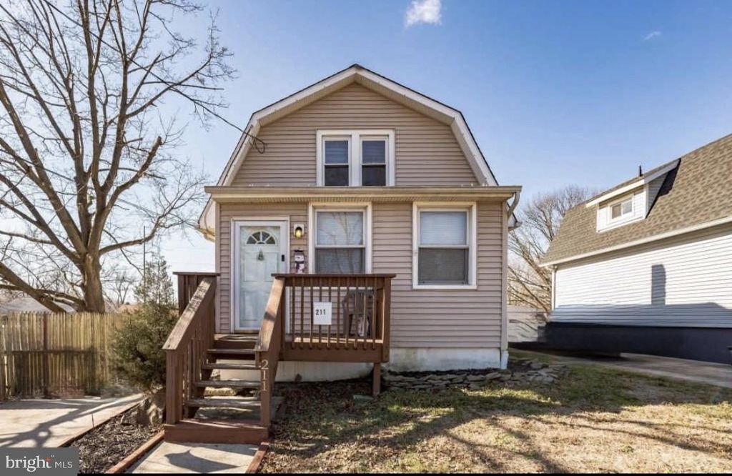 211 CHESTNUT ST, Glendora, NJ 08029