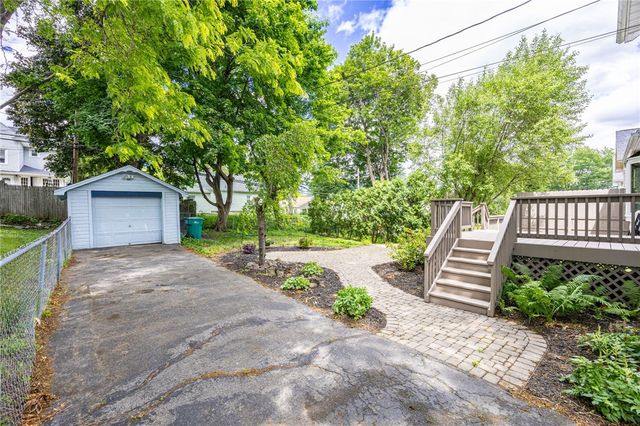 370 Laurelton Rd, Irondequoit, NY 14609